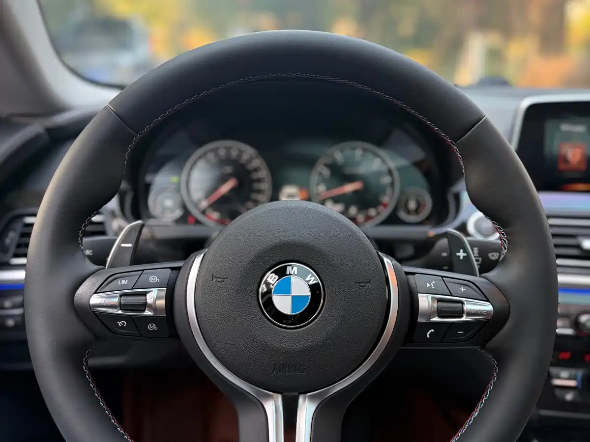 BMW 6 Series 2016 640i xDrive Gran Coupe фото 19