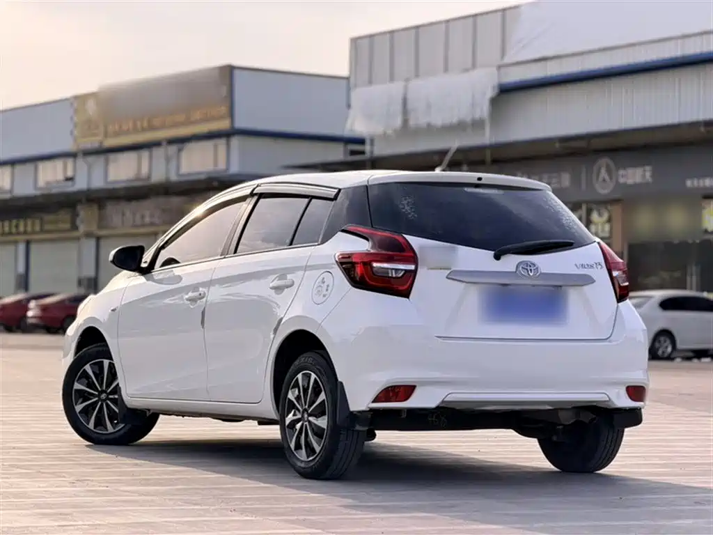 Toyota Vios FS 2021 1.5L CVT Fengchi Edition фото 9