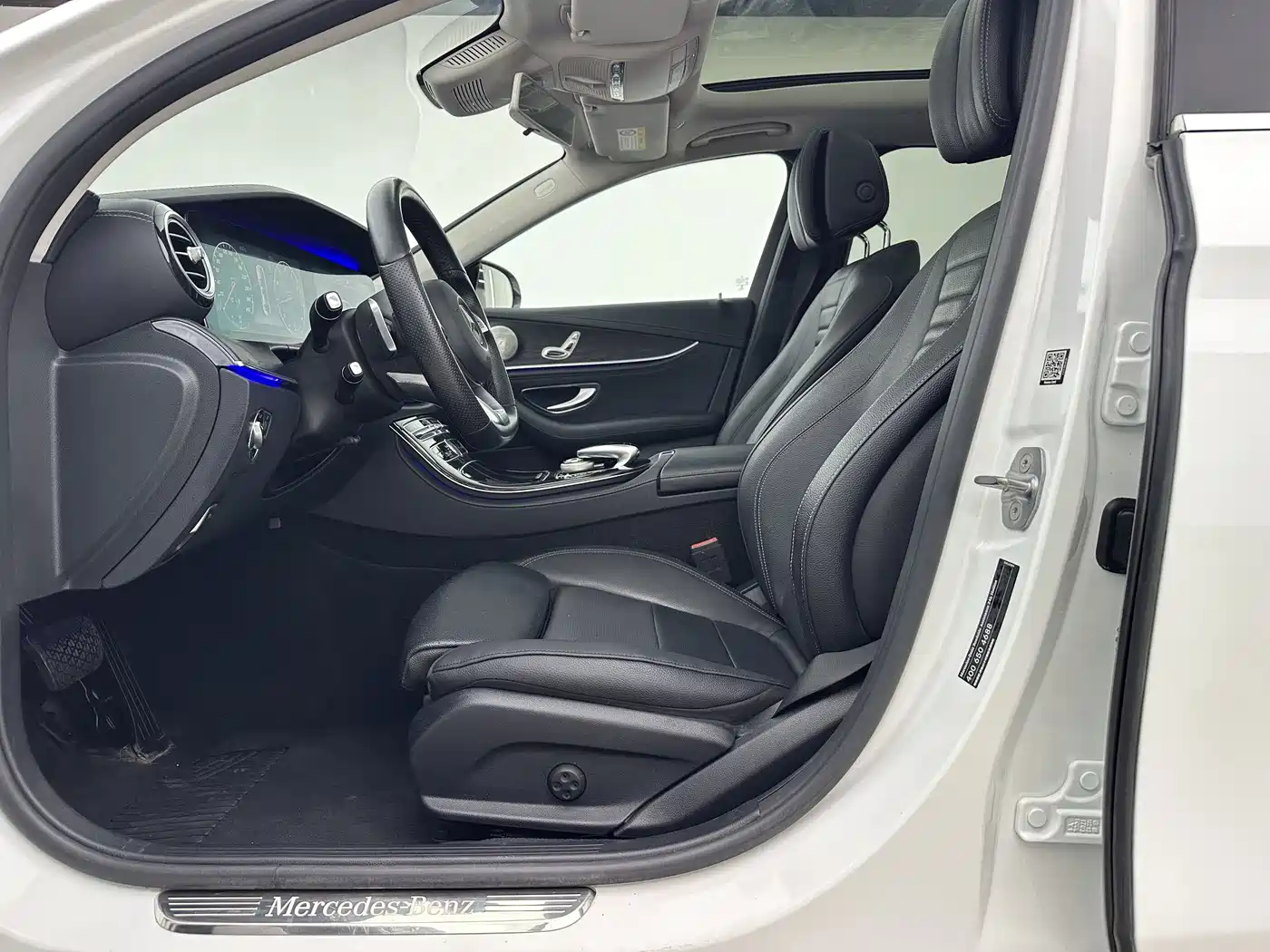 Mercedes-Benz E-Class 2016 E 200 L Sport Type фото 8