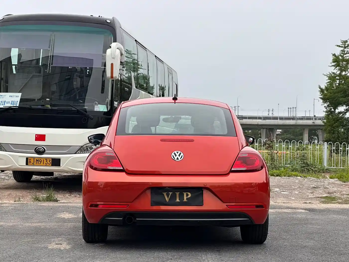 Volkswagen Beetle 2017 180TSI Enjoy фото 9