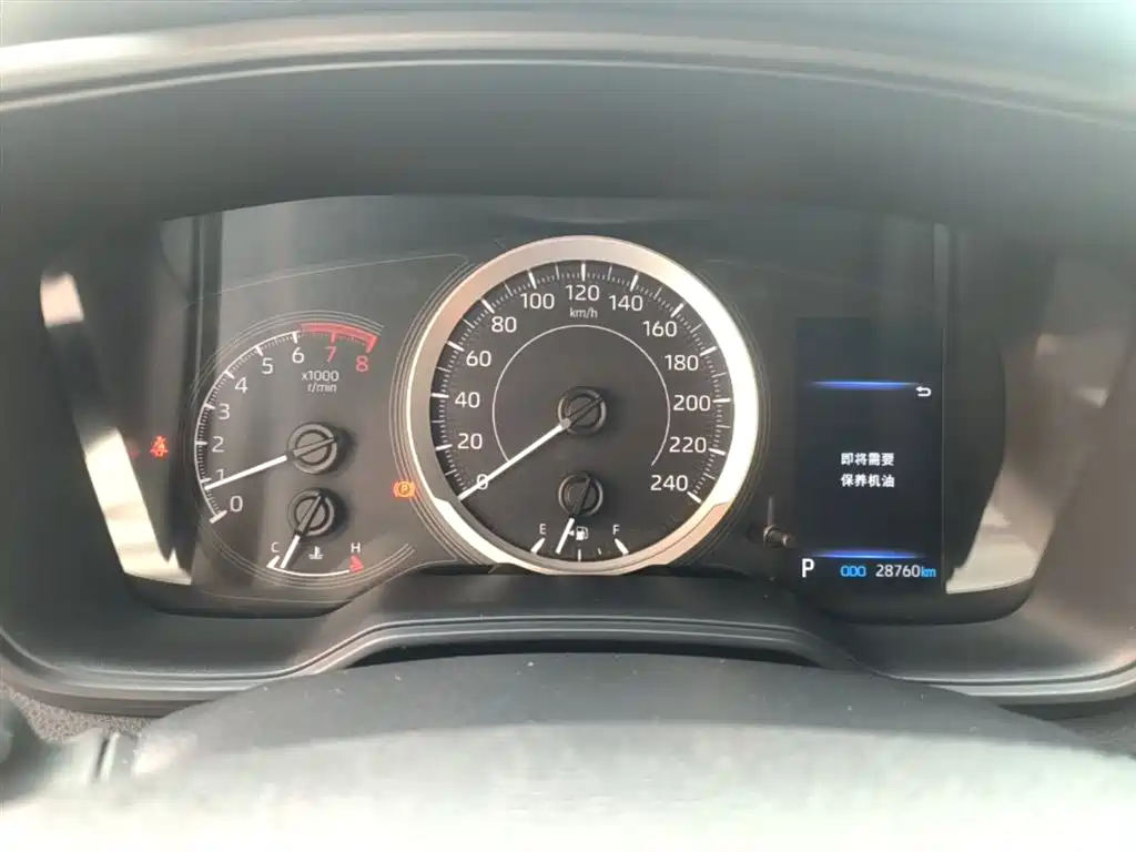 Toyota Levin 2023 185T CVT Luxury фото 12