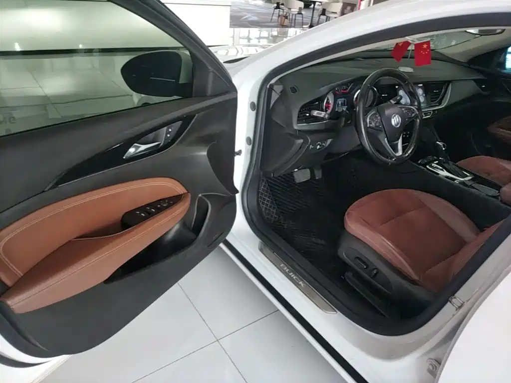 Buick Regal 2019 20T Elite China VI фото 16