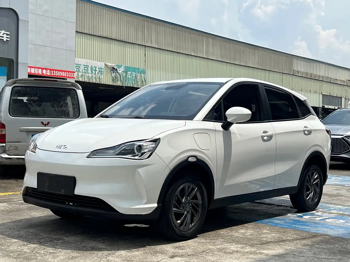 Nezha Auto Nezha V 2021 2021 Standard Range Entertainment Edition
