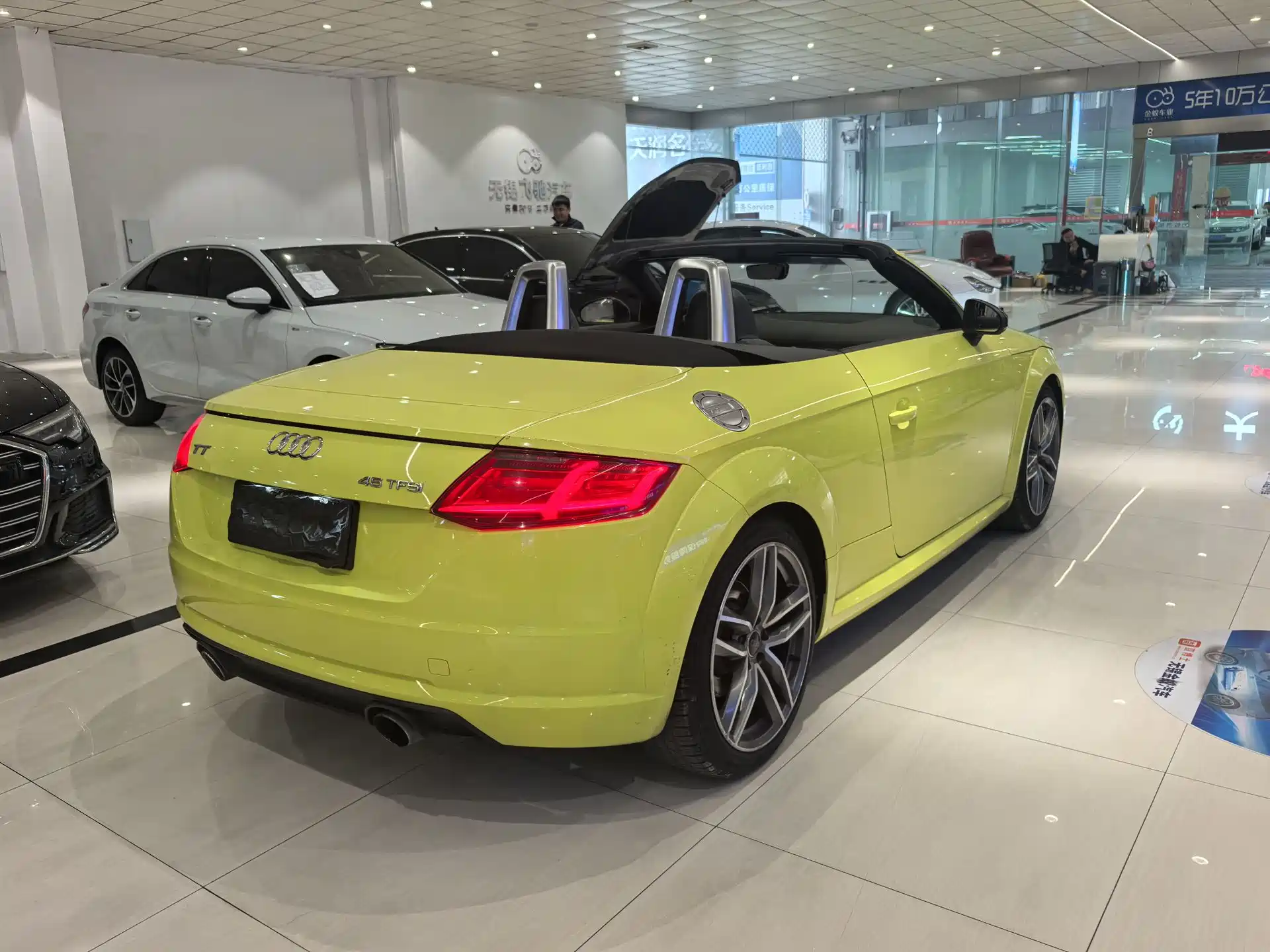 Фото 6 - Audi TT