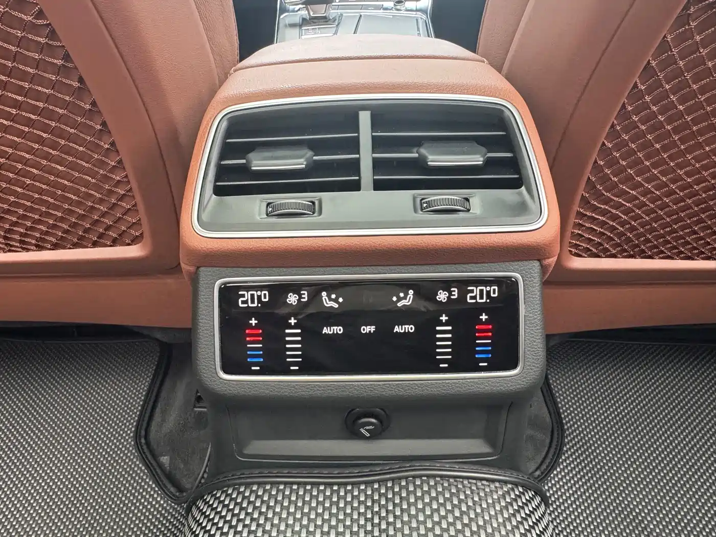 Audi A6L 2021 45 TFSI Exclusive Elegance фото 14