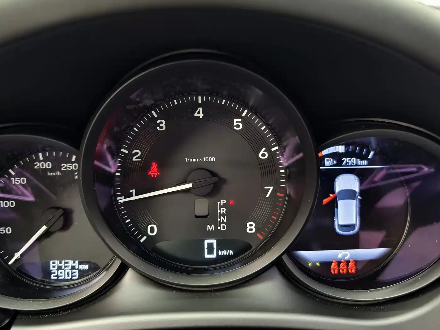 Photo 11 - Porsche Macan