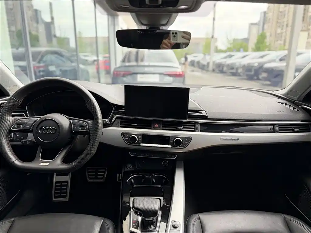 AUDI A4 (IMPORT)