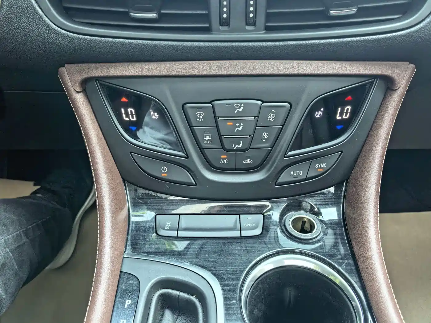Buick Envision Plus 2020 28T AWD Elite фото 11