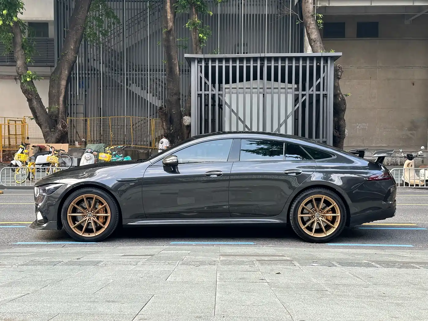 Mercedes-Benz AMG GT 2022 AMG GT 50 4-Door Coupe фото 3