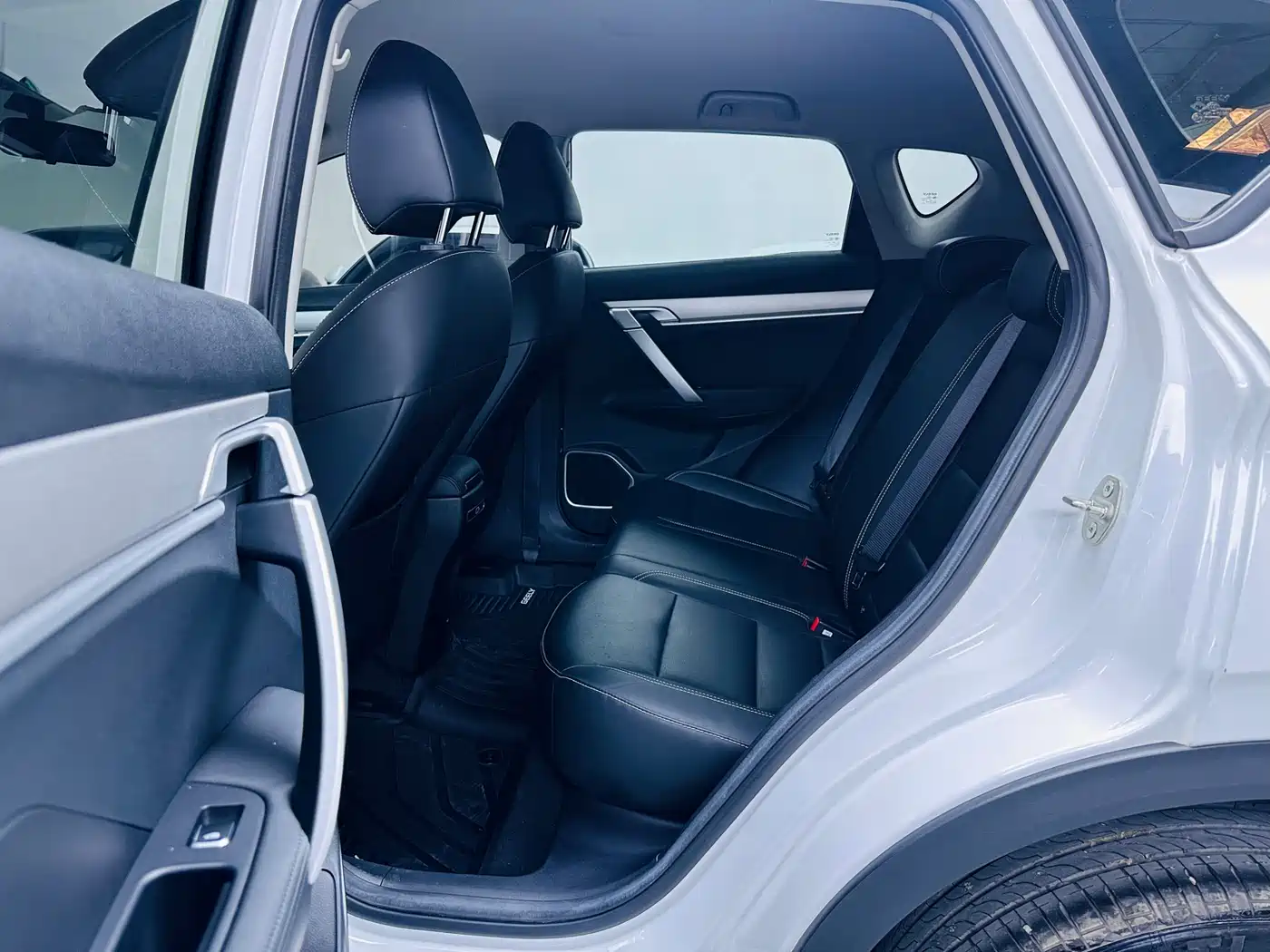 GEELY AUTOMOBILE BINYUE