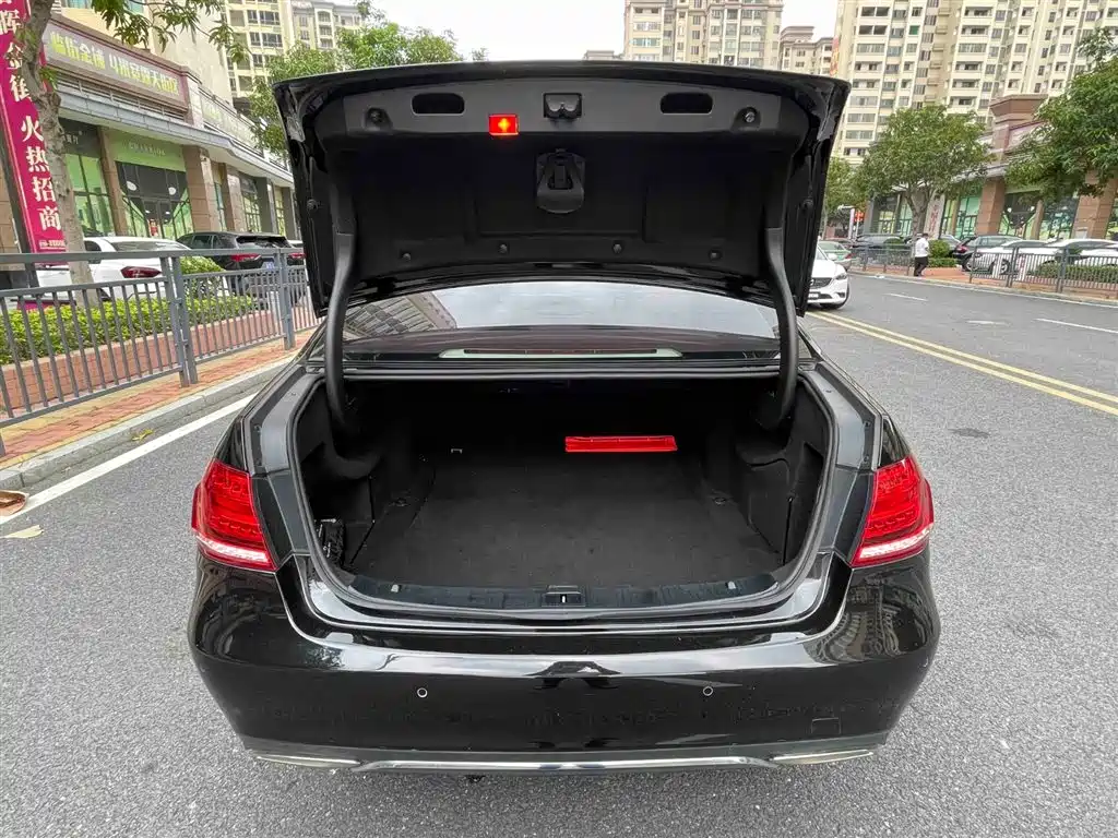 Mercedes-Benz E-Class 2015 Facelift E 200 L фото 19