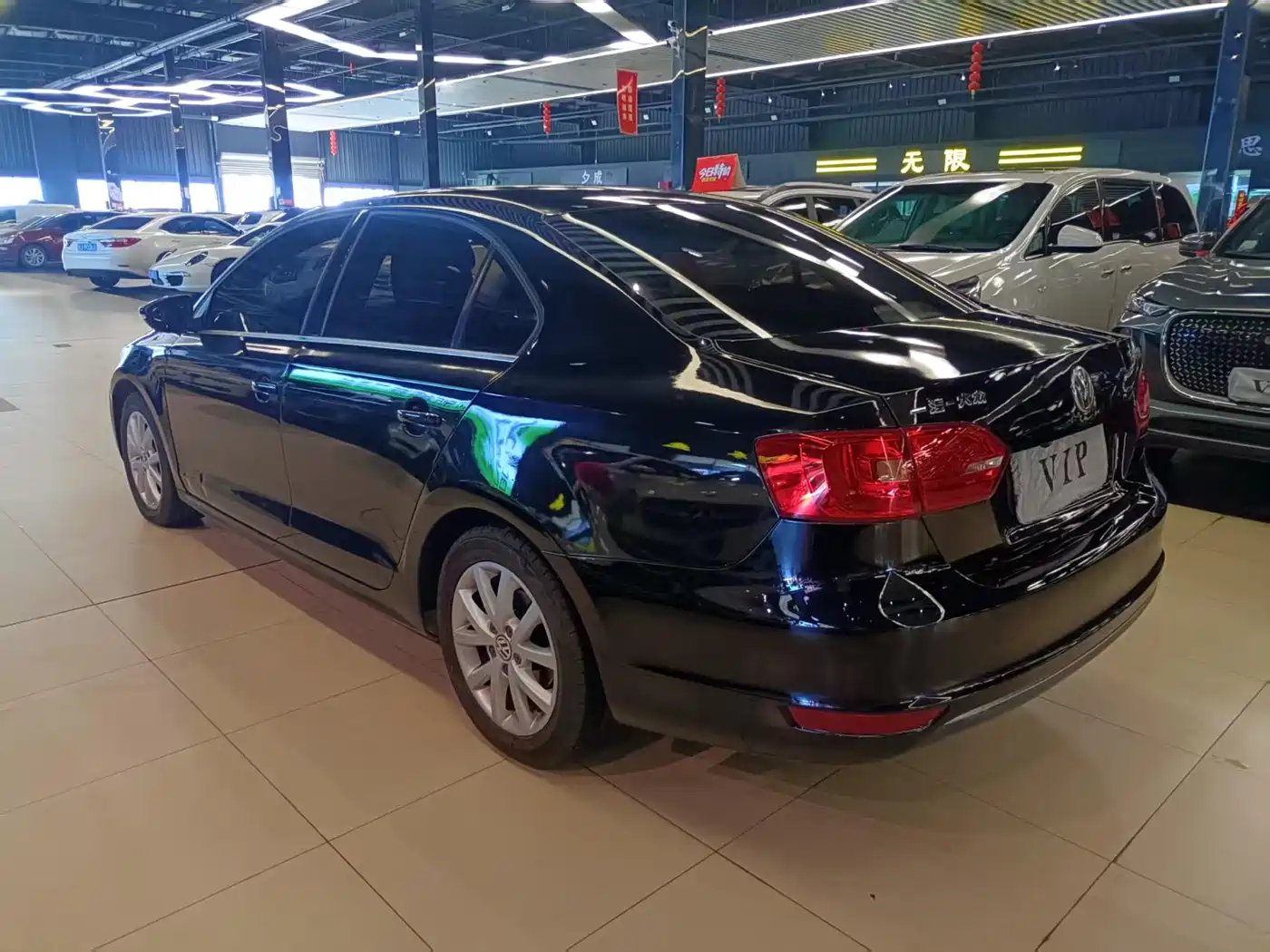 Volkswagen Sagitar 2014 1.6L Automatic Fashion фото 5