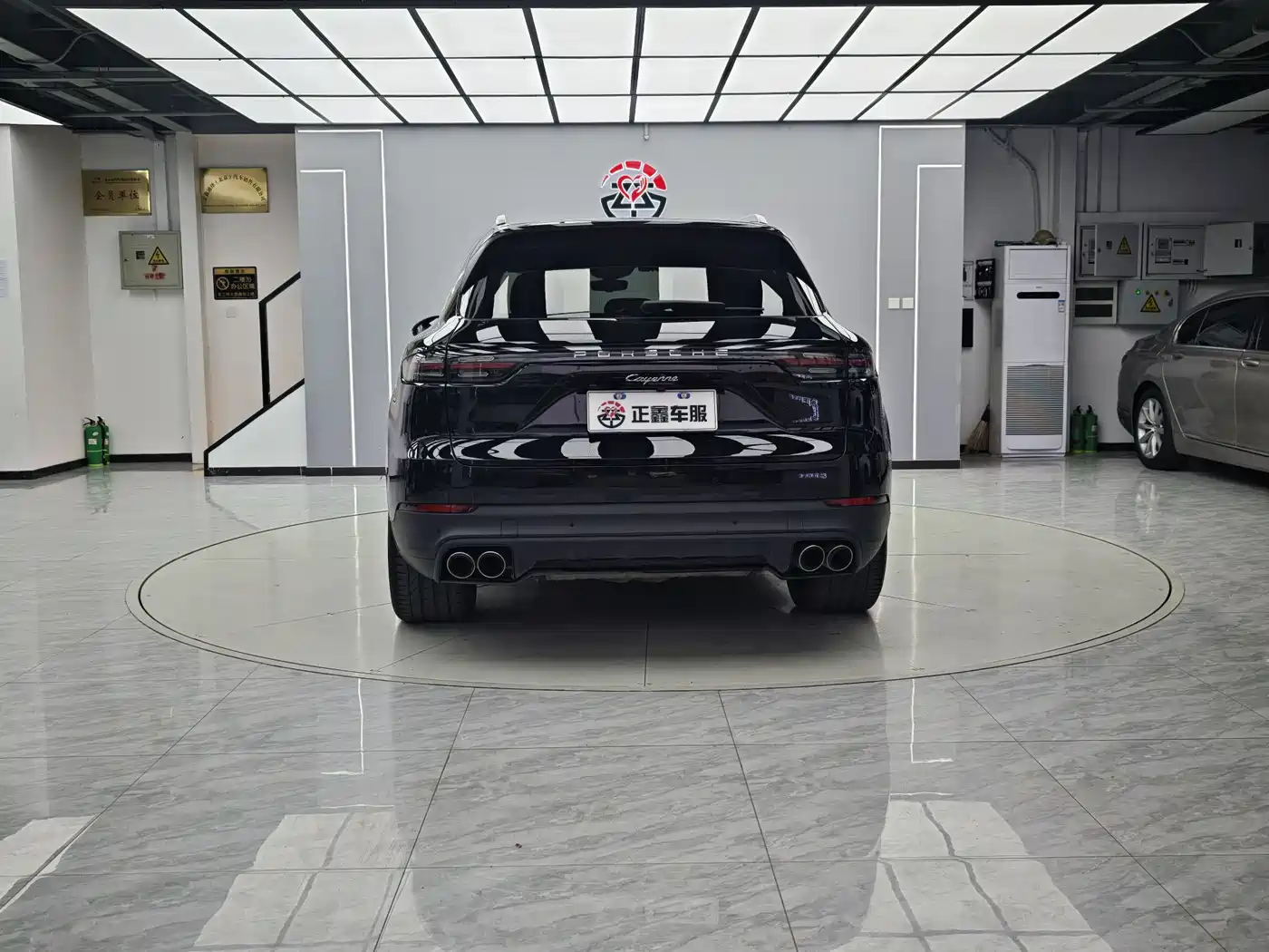 Porsche Cayenne 2022 Cayenne 3.0T Platinum Edition фото 18