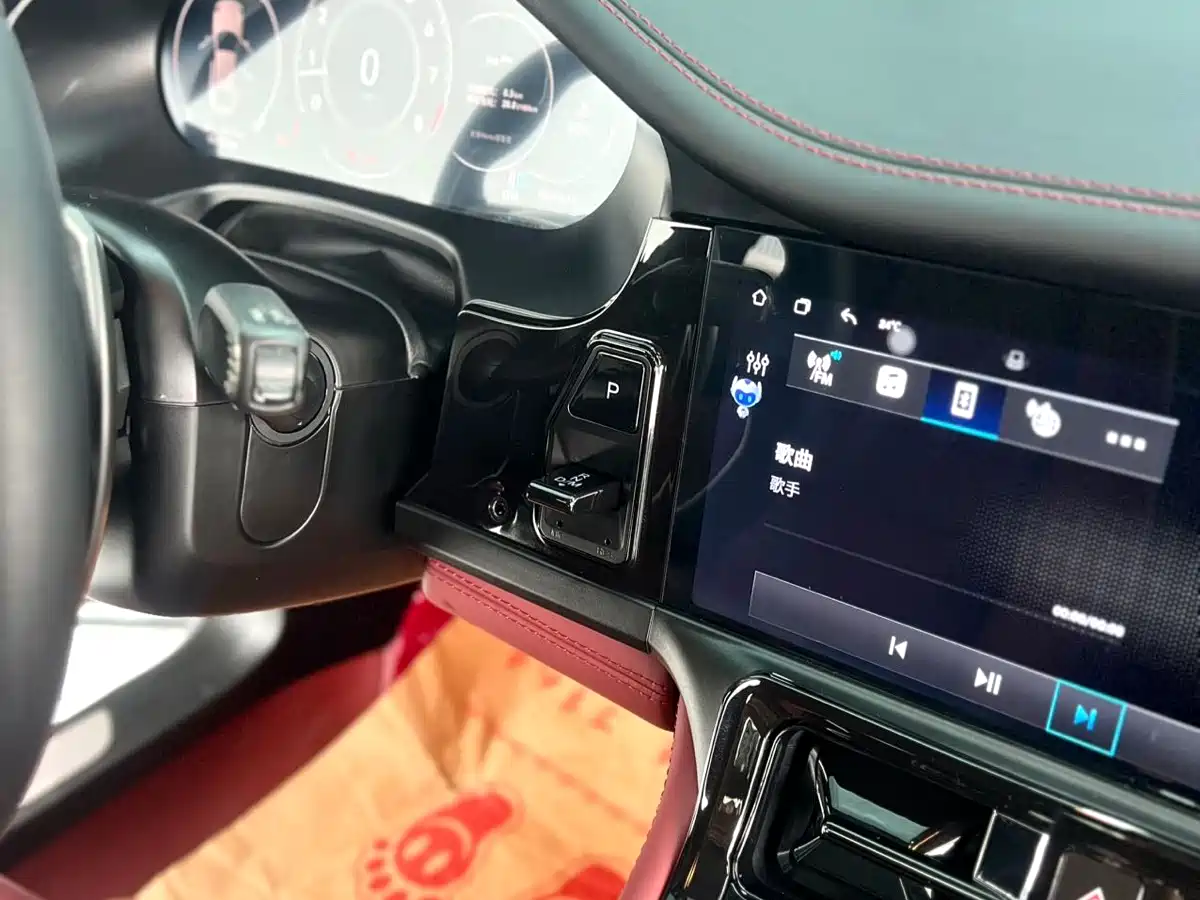 Porsche Panamera 2014 Panamera 4 3.0T фото 14