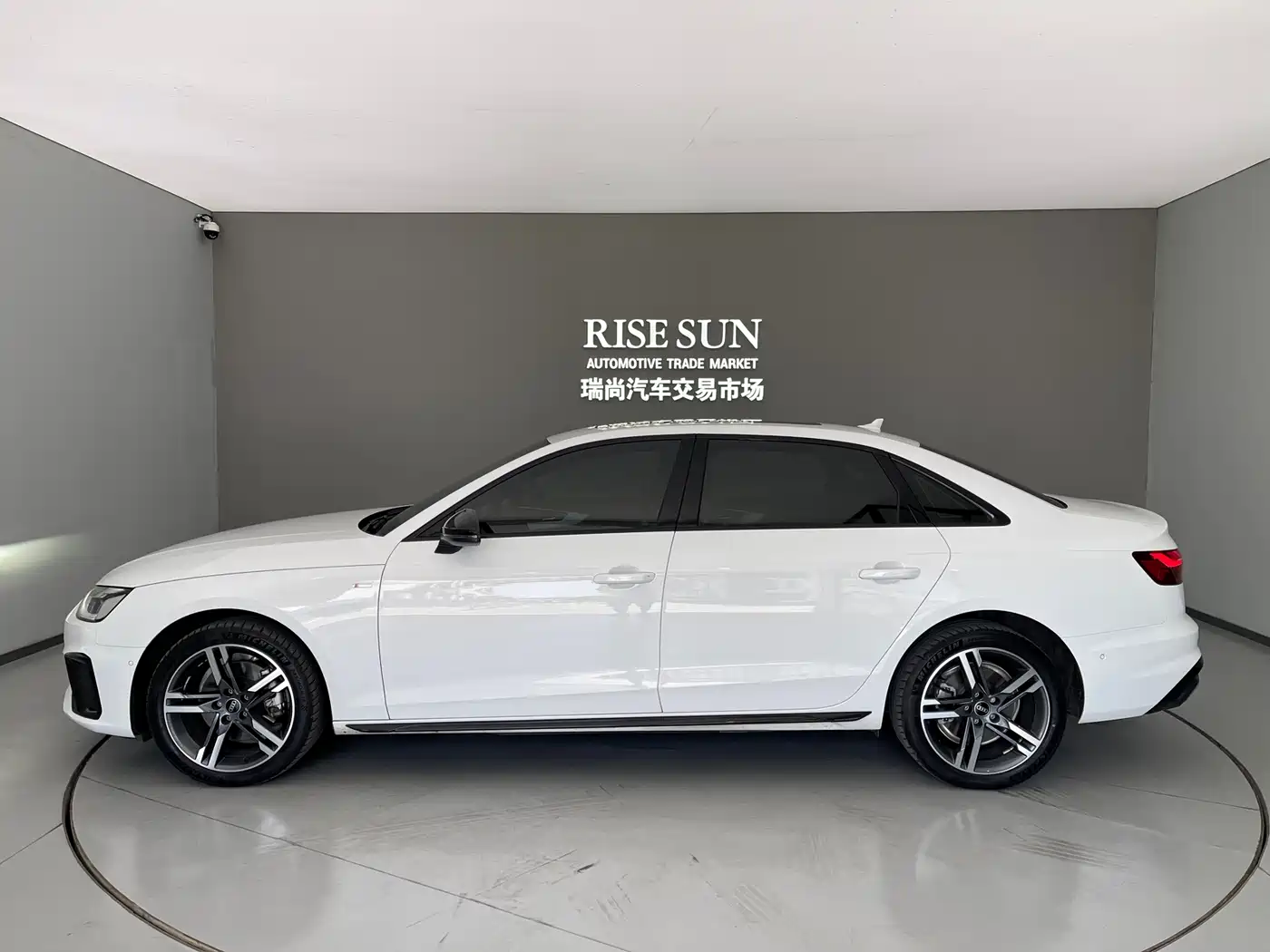 Audi A4L 2022 40 TFSI Luxury Dynamic фото 10