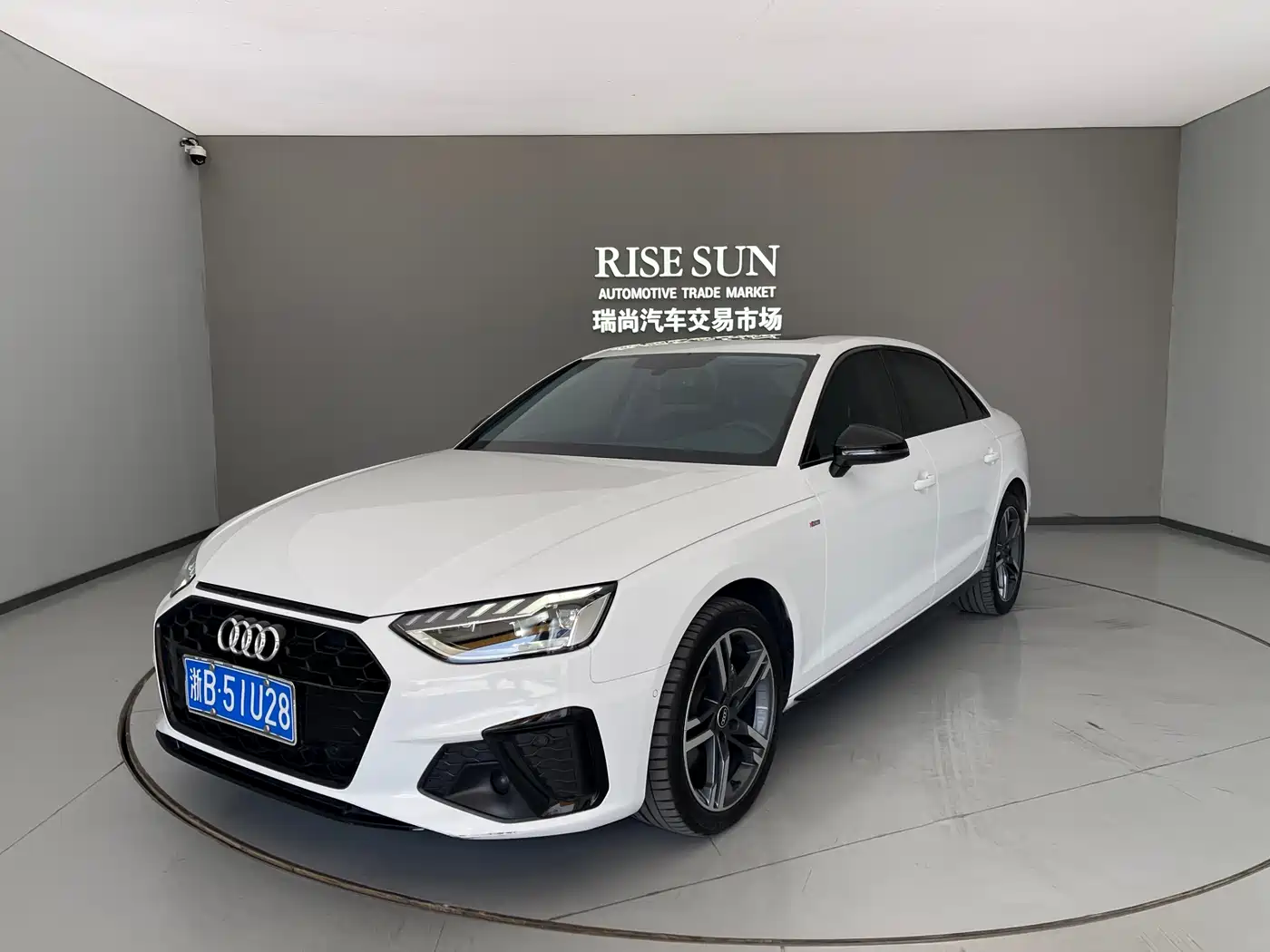 Audi A4L 2022 40 TFSI Luxury Dynamic