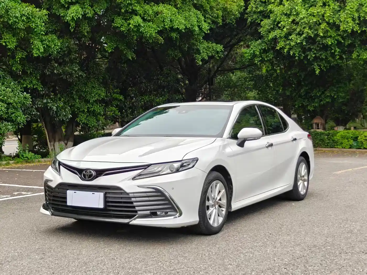Toyota Camry 2021 2.0G Luxury Edition фото 3