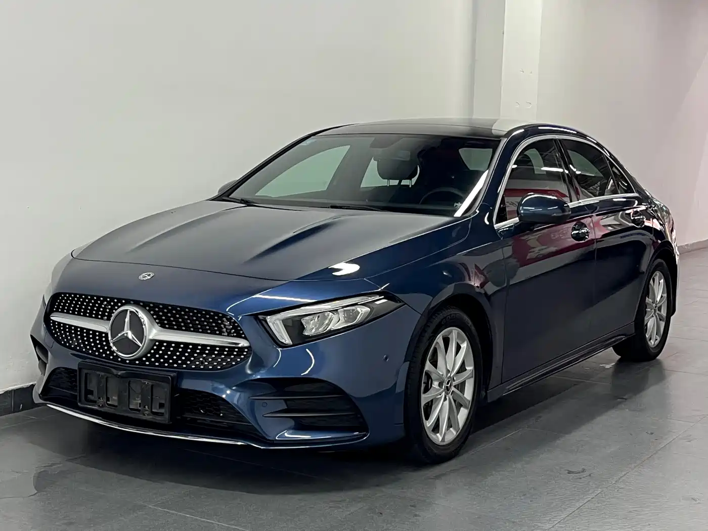 Фото 1 - Mercedes-Benz A-Class