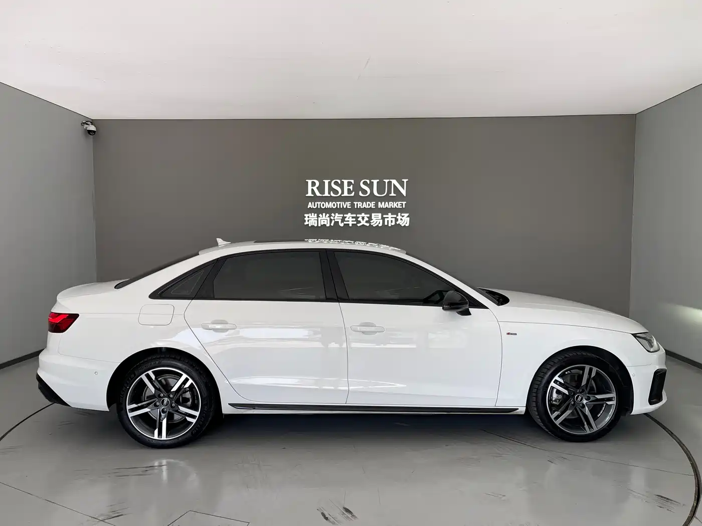 Audi A4L 2022 40 TFSI Luxury Dynamic фото 11