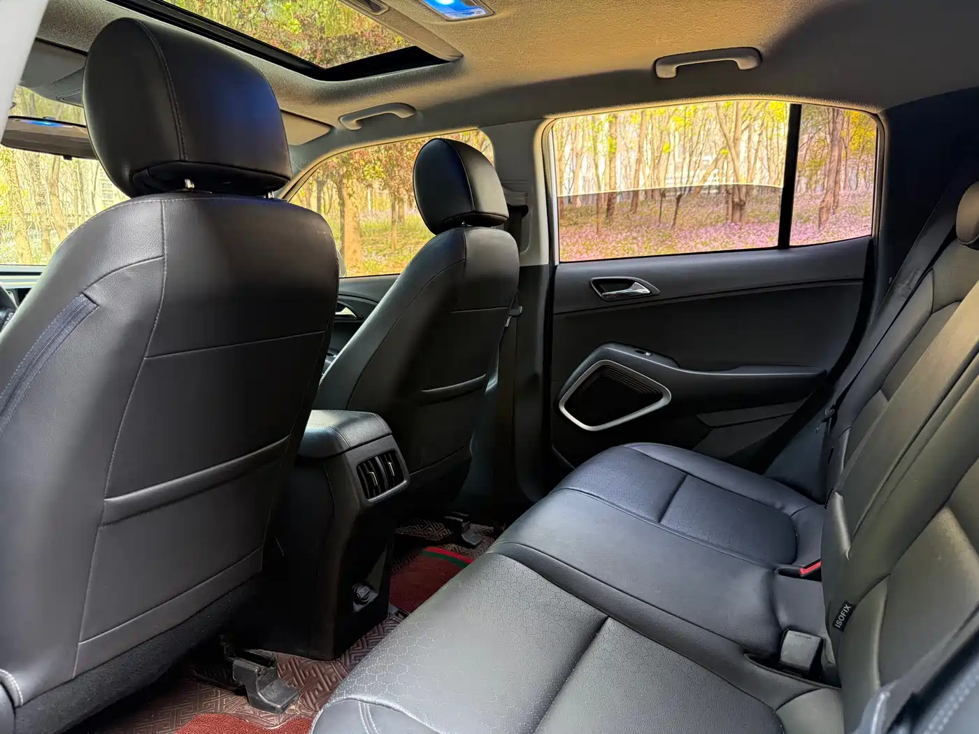 Hyundai Beijing Hyundai ix35 2018 2.0L Automatic 2WD Zhiyong·Enjoyment Edition фото 6