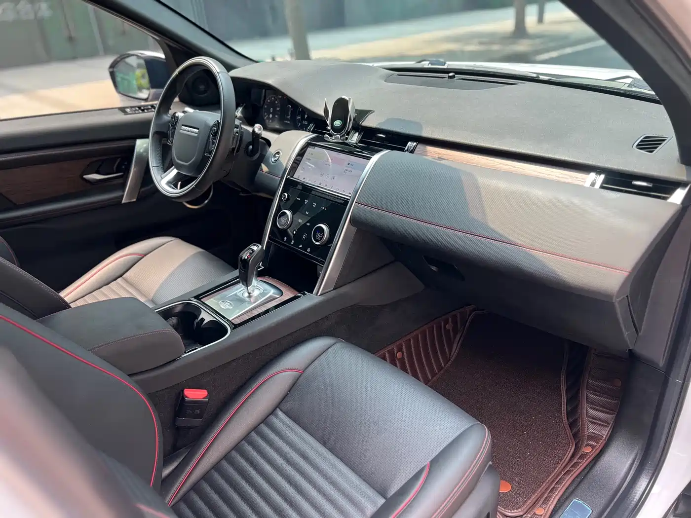 Land Rover Discovery Sport 2021 249PS R-Dynamic SE Performance Technology Edition 5-seater фото 10
