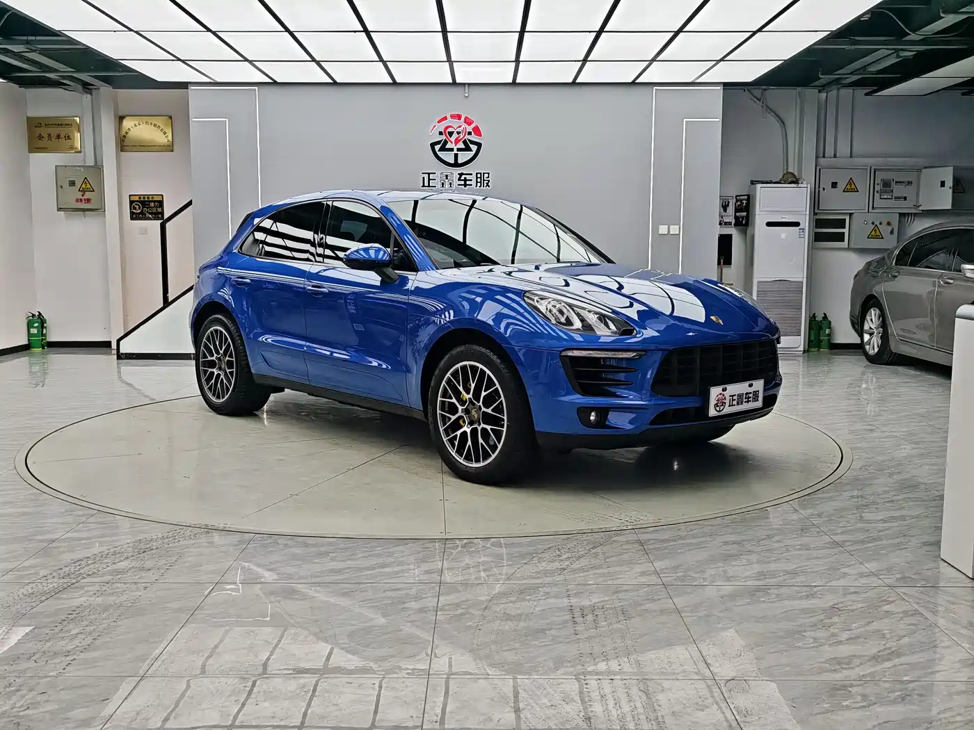 Porsche Macan 2014 Macan S 3.0T фото 3