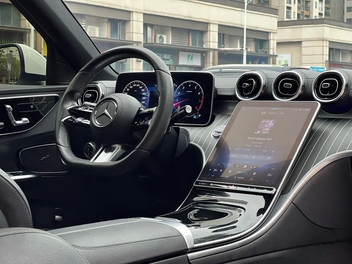 MERCEDES-BENZ C CLASS