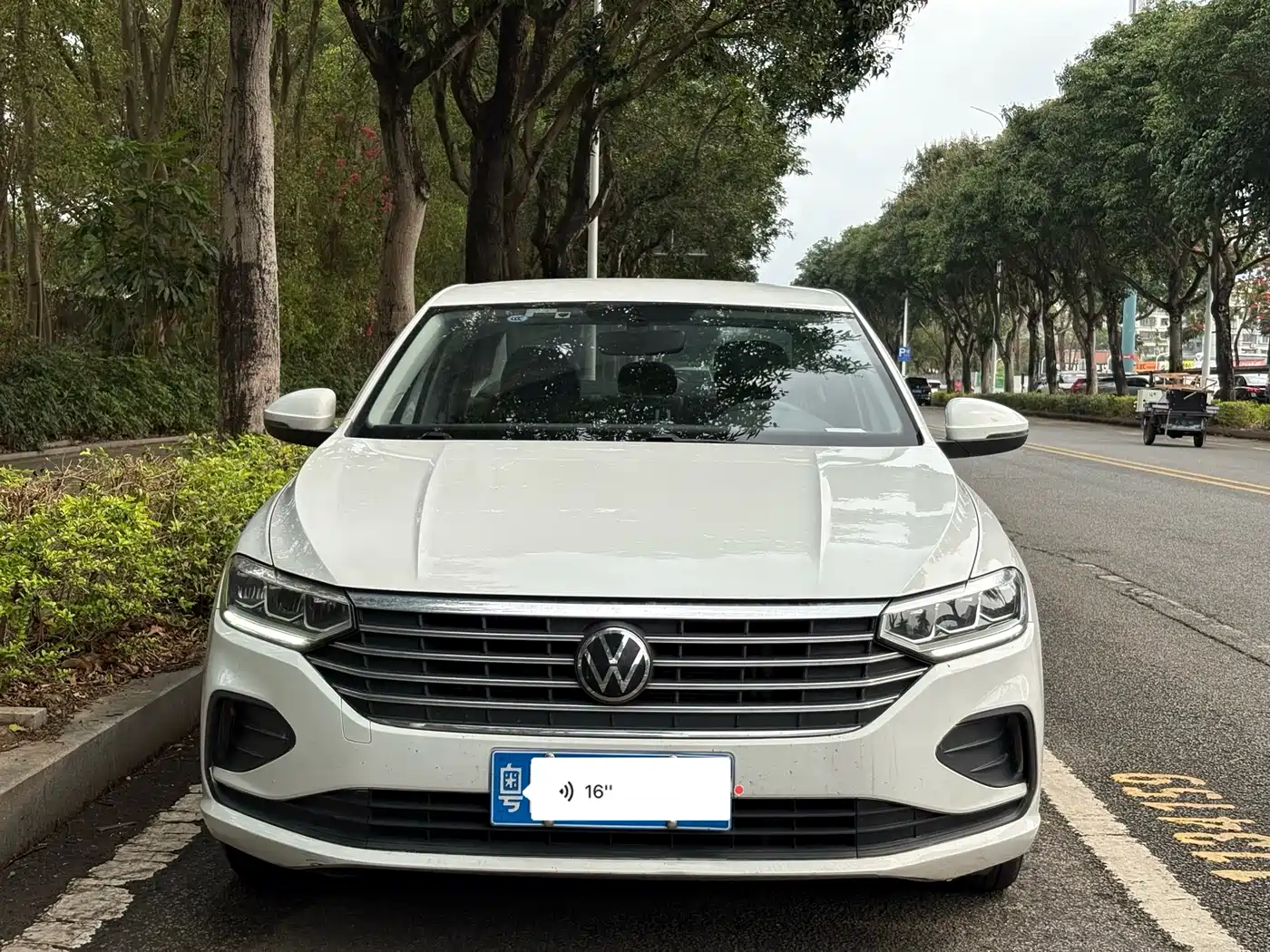 Volkswagen Lavida 2023 1.5L Auto Delight Edition фото 2