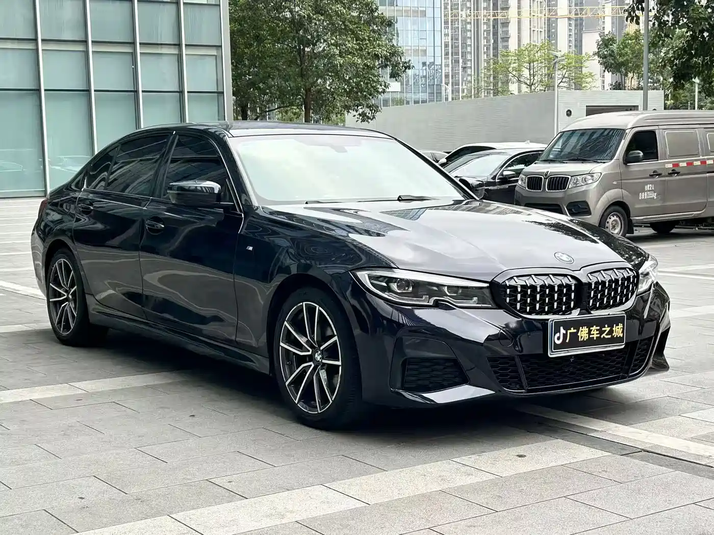 BMW 3 Series 2020 320Li M Sport Package фото 3