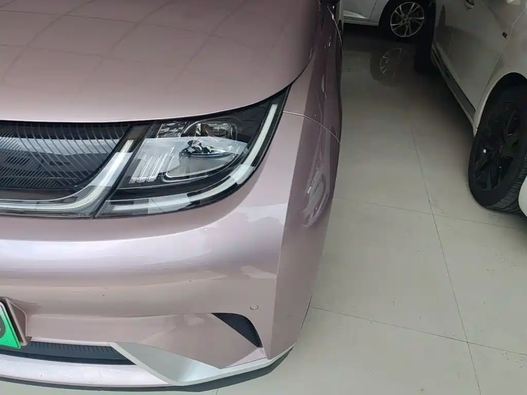 Фото 24 - BYD Dolphin