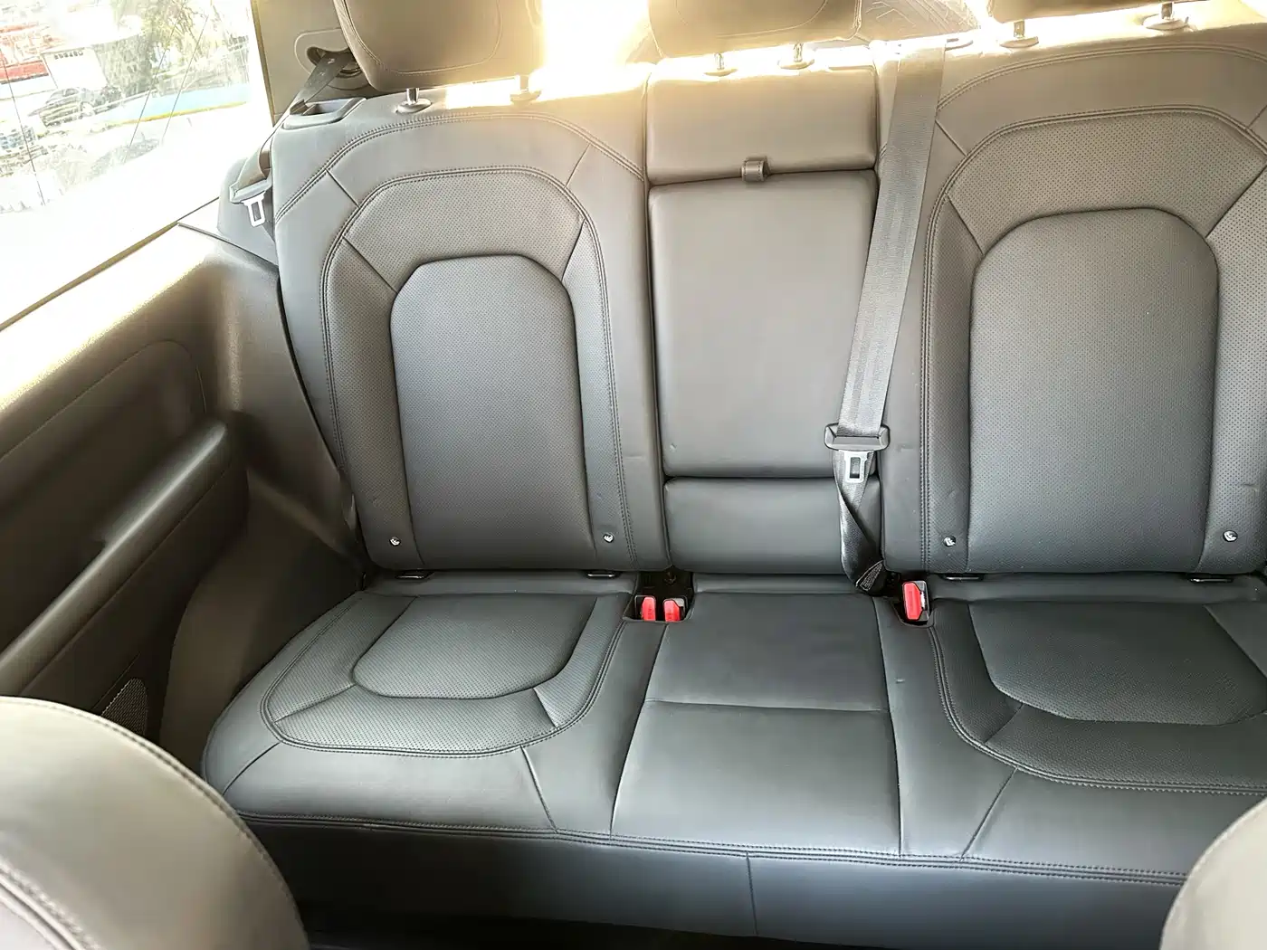 Land Rover Defender 2022 Model 90 3.0T P400 XS фото 11