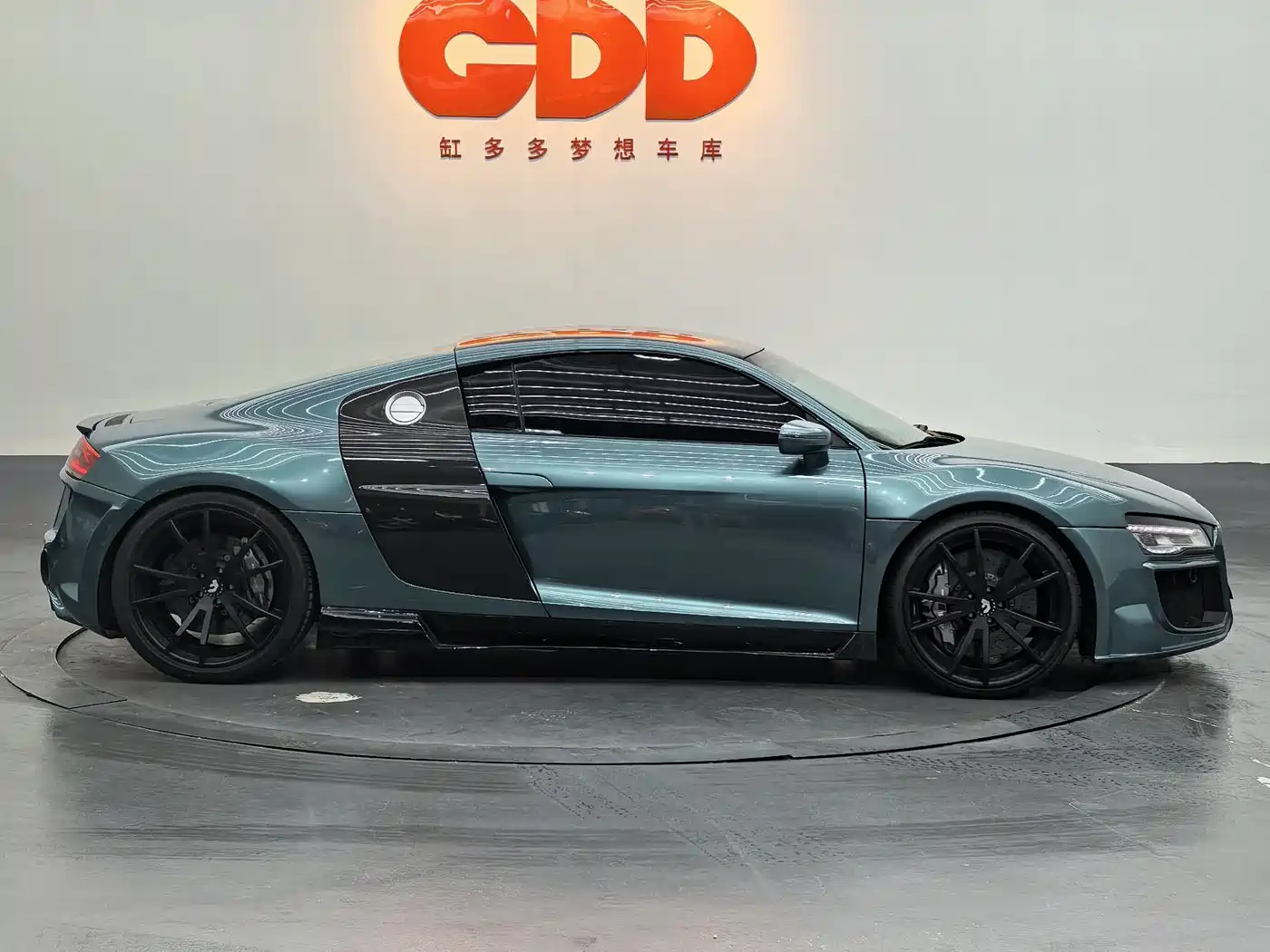 Audi R8 2014 5.2 FSI quattro фото 4