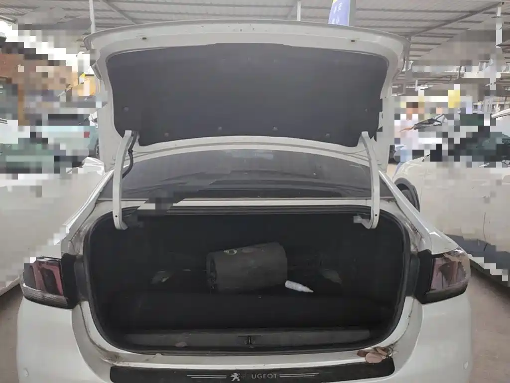 Peugeot 308 2018 2016 1.6L Manual Fashion