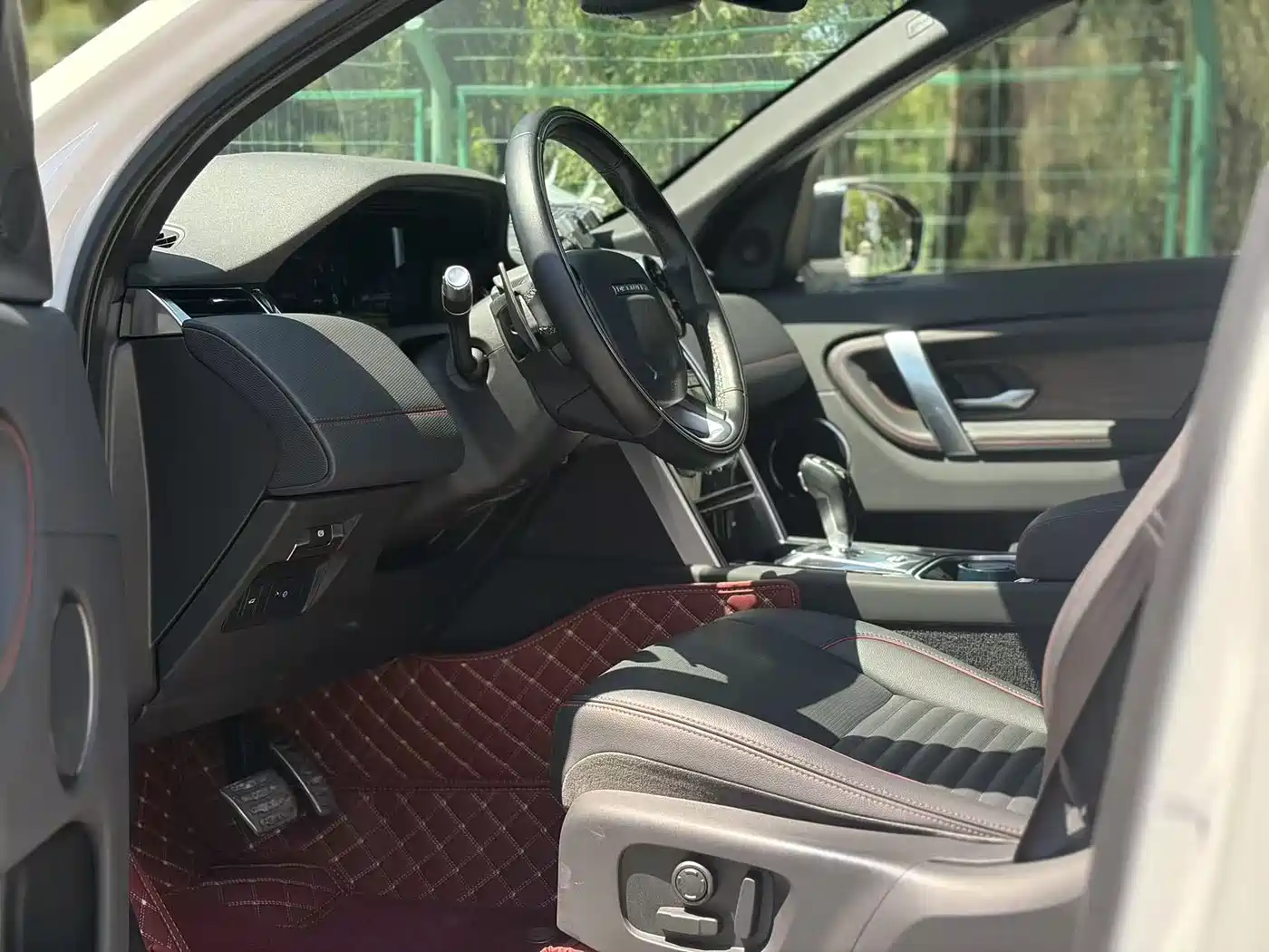 Land Rover Discovery Sport 2020 249PS R-Dynamic Performance Tech 7-seater фото 4
