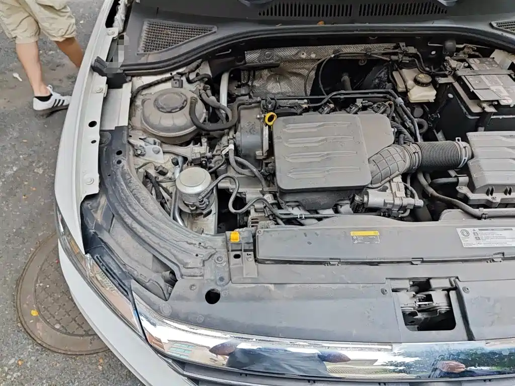 Volkswagen Lavida 2021 1.5L Auto Comfort Edition фото 23