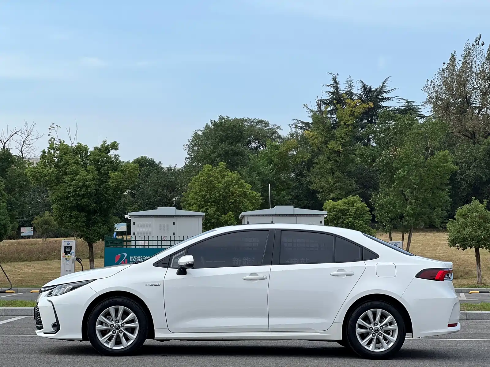 Фото 4 - Toyota Corolla