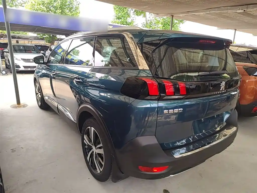 Peugeot 5008 2017 380THP 5-Seat Elite Edition фото 5