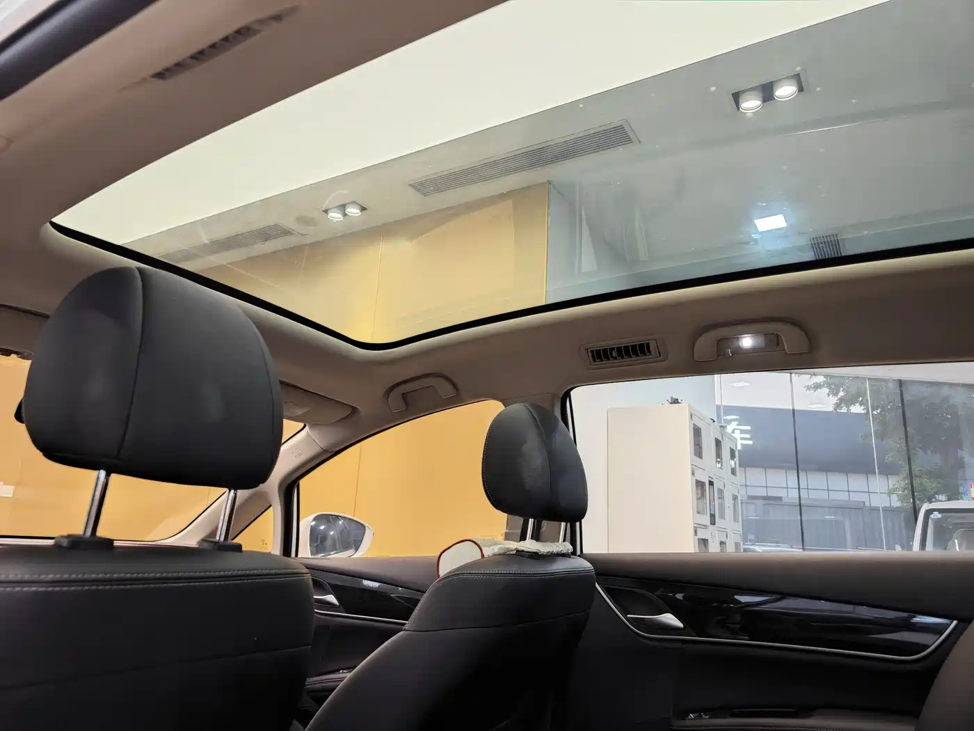 BYD Song MAX 2018 1.5T Automatic Smart Connected Premium 6-Seater фото 24