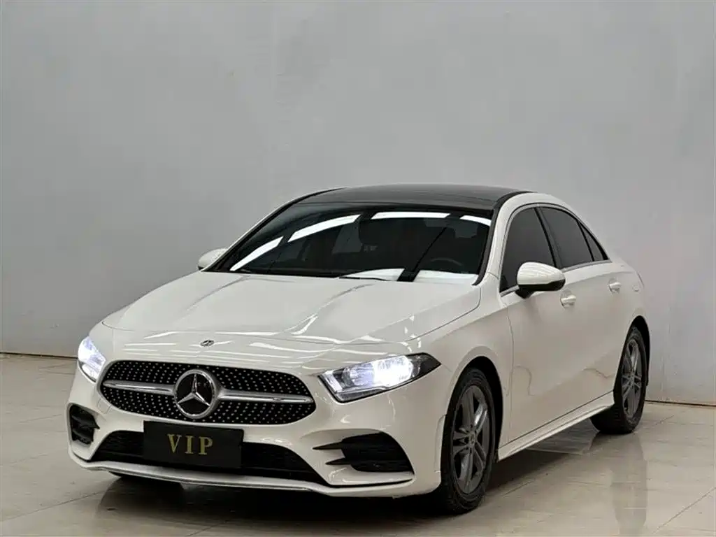 Mercedes-Benz A-Class 2022 A 180 L Sport Sedan фото 3