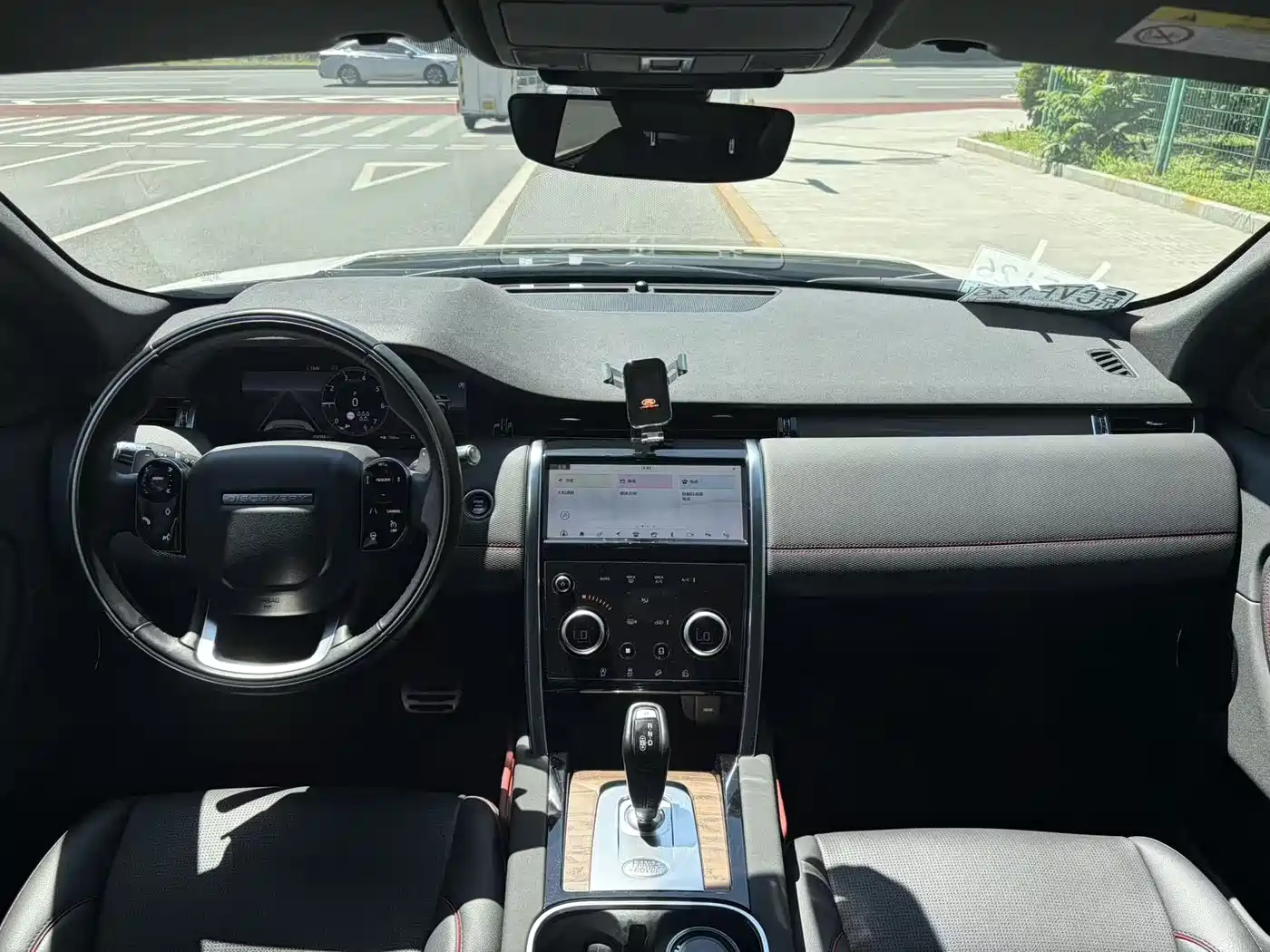 Land Rover Discovery Sport 2020 249PS R-Dynamic Performance Tech 7-seater фото 6