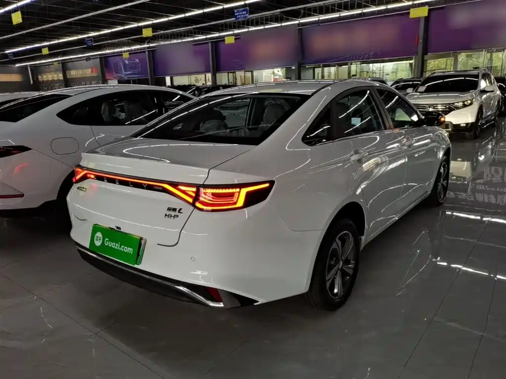 Geely Emgrand L HiP 2024 2024 Model Champion Edition 1.5TD-DHT Pro 100KM Surpassing Type