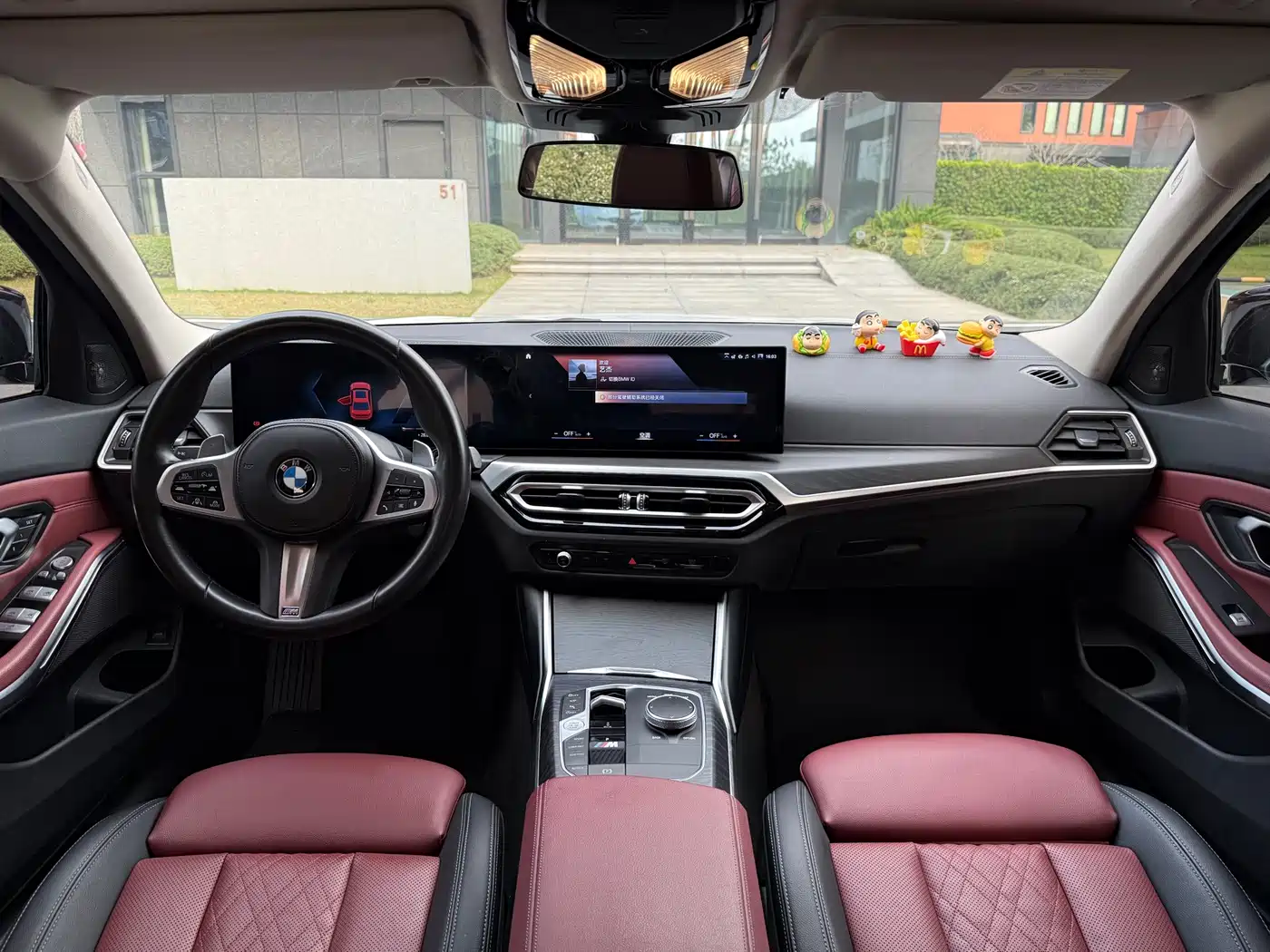 BMW 3 Series 2023 325Li M Sport Black Night Package фото 16