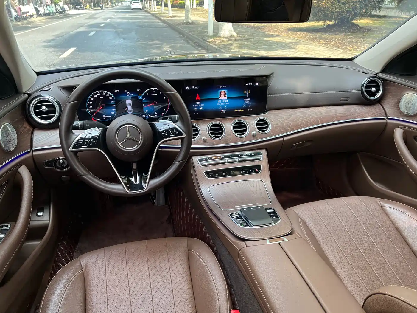 Mercedes-Benz E-Class 2023 E 300 L Luxury фото 15