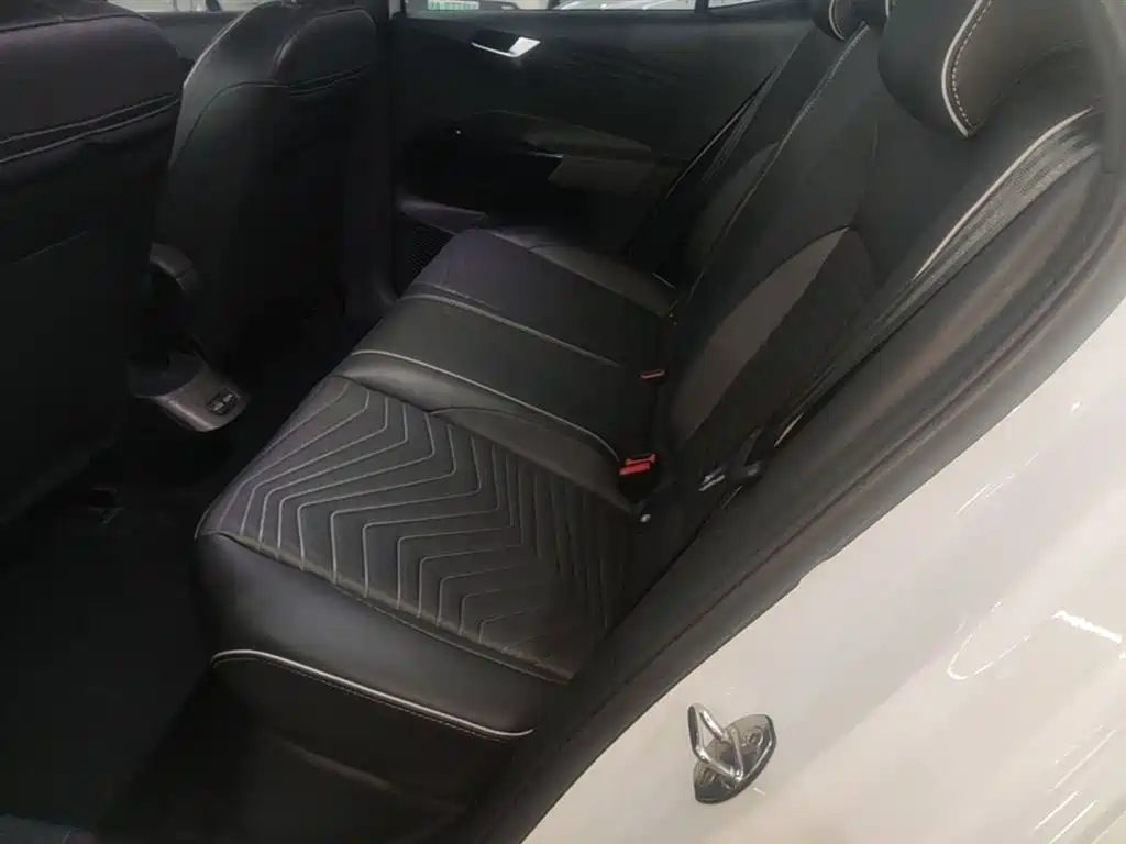 Volkswagen ID.3 2023 Pure Smart Edition фото 17