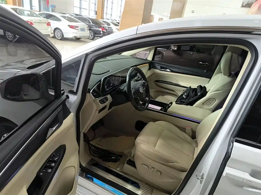 Buick GL8 2023 ES Landmaster Exclusive фото 12