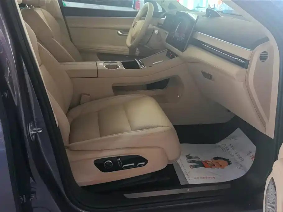 AITO Wenjie AITO M5 2025 Extended Range Ultra AWD фото 8