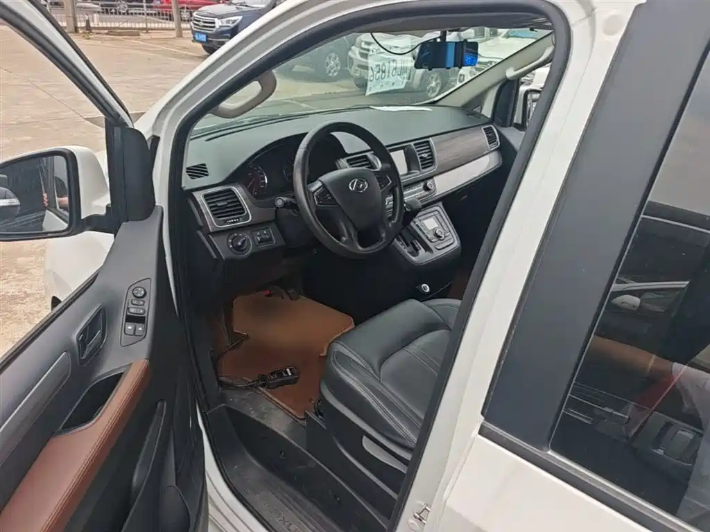SAIC Maxus Maxus G10 2021 2.0T Automatic Elite Edition Gasoline 7-Seater фото 16