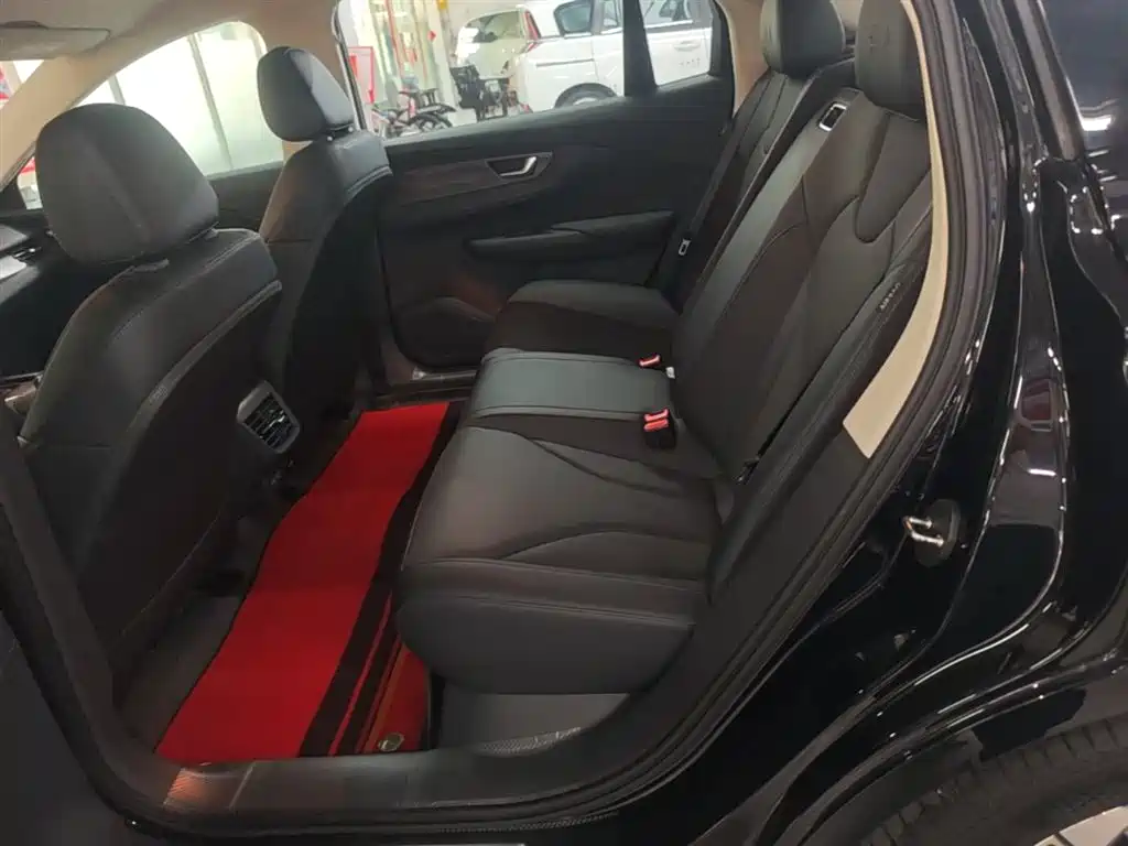 Hongqi E-QM5 2021 Ride-hailing Charging T3 Edition 5-seater фото 17