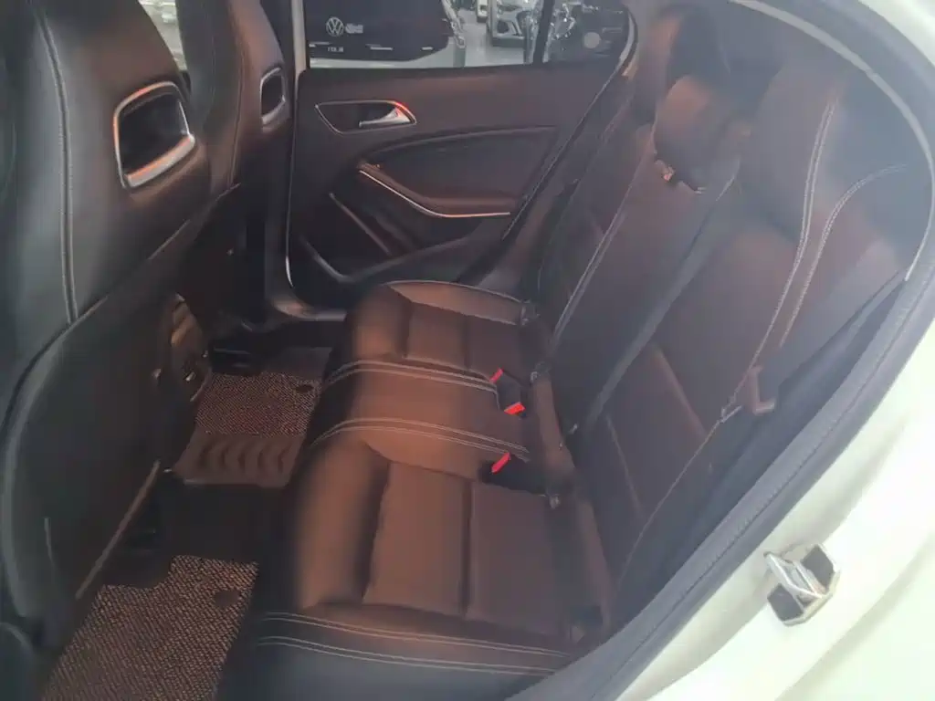 Mercedes-Benz GLA 2015 2015 GLA 220 4MATIC Fashion Edition