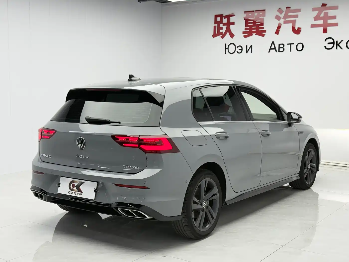 Volkswagen Golf 2023 Facelift 280TSI DSG R-Line фото 30